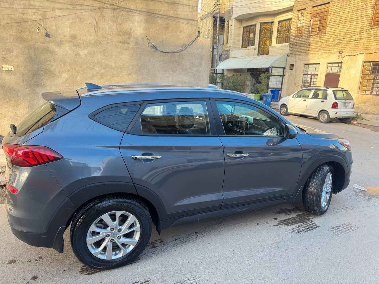 السلام عليكم من رخصت الادمن      
توسان هونداي موديل 2019 رقم بغداد نص مواصفات
بصمة
رادار جانبي
نقطة عمياء
كشنات كهربائية 
تدفئة كشنات
سايد بريك بصمة
ضوء ترحيب
مكينة حجم 2000 جي دي اي اقتصادي
دواخل مفروشة
الحادث تبديل بنيد  فقط والبنيد جارد  والباقي ليبل واحد 
ايرباك ستيرن فقط
صور الحادث داخل المنشور
السيارة تحتوي على  شخوط ورصعات خفيفة نتيجة استخدام والباقي مكفول
ماشية تقريبا 48الف ميل
السعر 155ورقة
موبايل *********** ابو نرجس/البلديات
