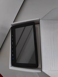 شاشة سيارة • ٧ إنش