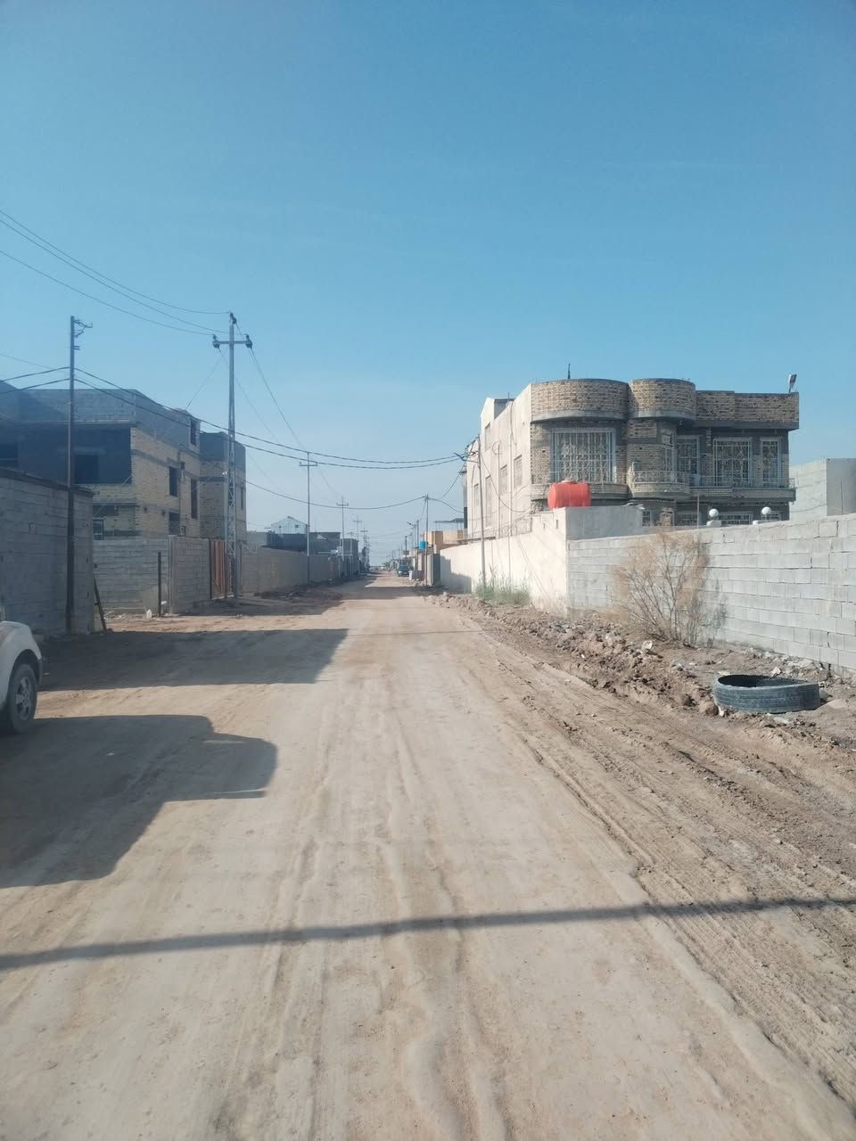 السلام عليكم يوجد قطعه ارض للبيع طابو زراعي ناحيه المصطفى شارع مدرسه الضاده اهلي المساحه ٥٠٠متر السعر تواصل على الرقم ***********
