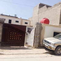 دار للبيع مساحه 200 متر واجهه 10 والنزال 20 العنوان سبع قصور شارع ابو ...