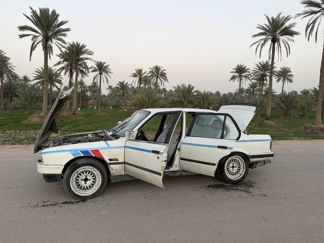 للبيع بيئم زعره مكينه 6 مفتوح رقم بغداد شرط تحويل حداديه مكينه شرط خير من الله بس الكير مالته البك ياخر ياله يبدل موديل 1989 كله شغال لايت زننون  مكانه طويريج سعره قفل قفل 30 ورقه


**إذا كنت صاحب هذا الإعلان وتريد حذفه لأي سبب، رجاءا أرسل رسالة إلى الدعم الفني**