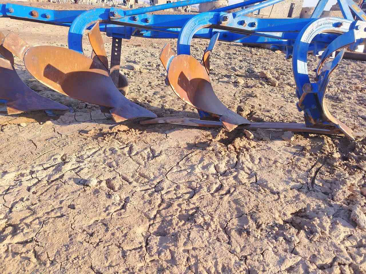 فدان البيع البير حجم 12 ***********
