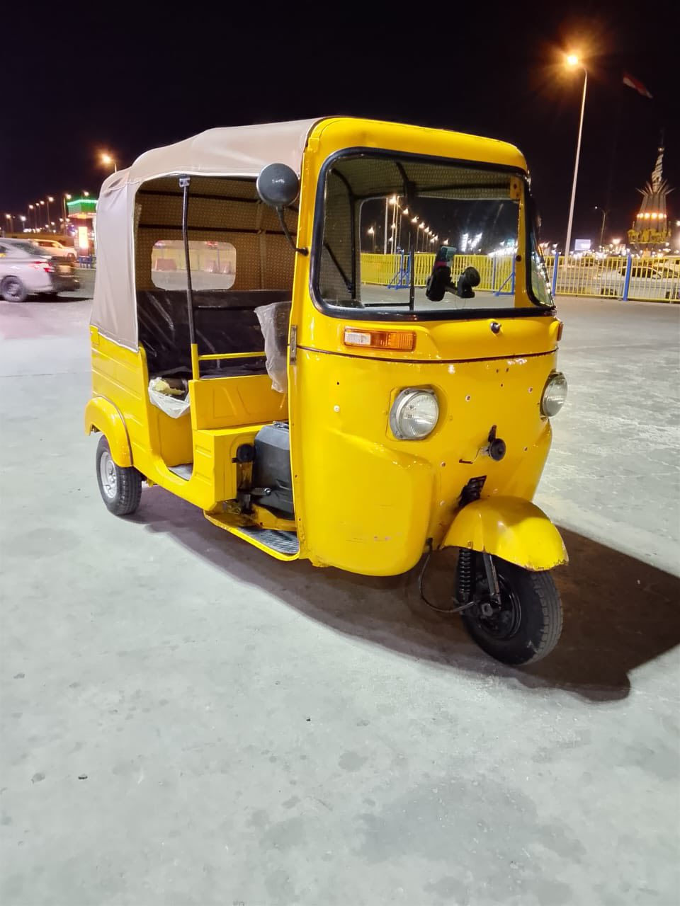 السلام عليكم /تكتك باجاج 2020 رقم وسنوية مكفولة كفاله عامه السعر 6500 وبيها مجال المكان بصره حيانية/الرقم *********** تصال
