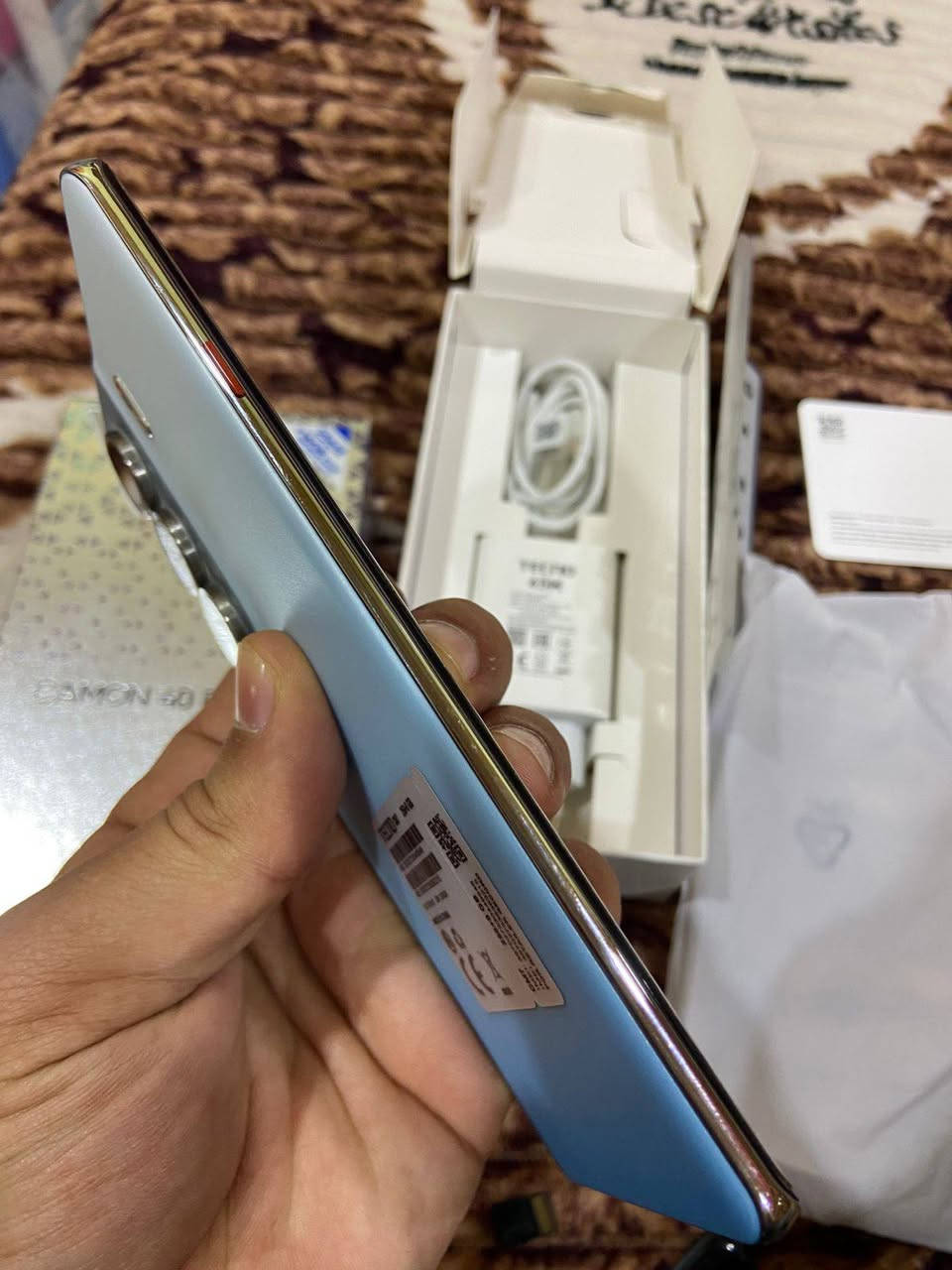 تكنو كامون 40 برو 5G
ذاكره 256
مكفول عطل وتصليح 
كامل ملحقات 
للبيع وللمراوس 
 #العنوان: شط العرب 
واتس او اتصال 
***********
