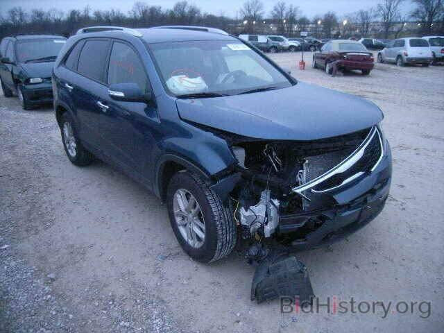 السلام عليكم سورنتوامريكي  2014 محدثه 20 مكينه 2400 حادثه دعاميه وحافه البنيد بارد بلباب مقدار شبر جاهزه كير مكينه حداديه رقم بابل السعر 138 وبيهه مجال قليل مكانها حله جمعيه الاتصال ***********
