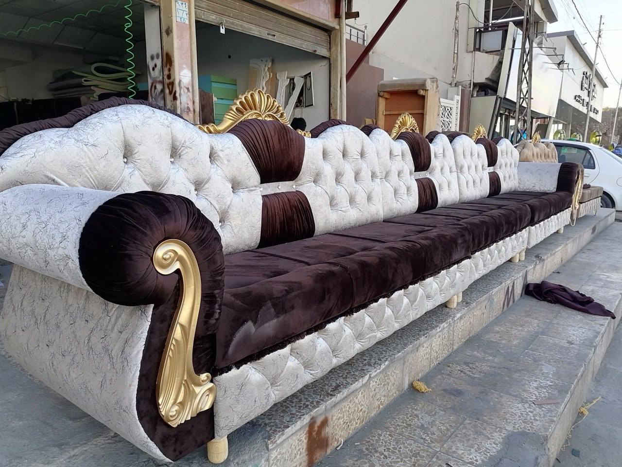 بمناسبة شهر رمضان المبارك 🌙نقدم لكم 🤍
✨ تصاميم تجمع بين الأناقة والجودة ✨
البيت يكتمل بجلسة راقية تعكس ذوقك وتمنحك راحة حقيقية.  📍(#معرض_دوشمةالعنزي_للديوان والطخم)بإدارة`° أشرف العنزي°  يقدم لكم 
كل تفاصيل العمل تُنفذ بدقة لتناسب ذوقك وتضيف لمسة فخامة وأناقة لبيتك وبتصاميم حديثة 

🔹أسفنج عراقي ضغط عالي
🔹يتوفر لدينا أسعار الجملة والمفرد  
🔹 إمكانية تفصيل المقاسات حسب الطلب.
🔹 حرية اختيار الألوان والأقمشة — من الأقمشة  المقاومة للماء إلى القديفة الفاخر.والشانيل و الجاكوار
مع هدية 👏❤️هدية ❤️👏!!
📩 للمزيد من المعلومات أو لطلب تصميم خاص:
📞 اسيا:-***********
📞كورك:-***********
أو مراسلة الصفحة أو عبر الواتساب ع الأرقام متوفرة
موقعنا 📍
الموصل _جانب الأيمن_حي النجار_مقابل فندق الموصل
