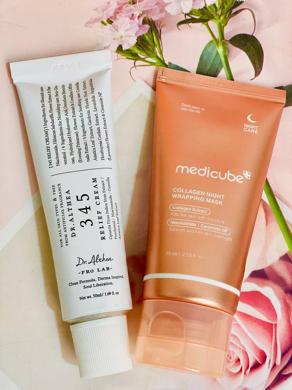 : سر النضارة الكورية بين يديكِ! ✨🇰🇷
1. قناع الكولاجين الليلي (Medicube Collagen Night Wrapping Mask):
• الشرح: يعمل كدرع واقي يحبس الرطوبة أثناء النوم. يشد البشرة ويعطيها لمعة "الجلاس سكين" من أول استخدام. 🌙 طريقتك المثالية للاستيقاظ ببشرة مرنة وممتلئة. 🫧
2. كريم الإغاثة 345 (Dr. Althea 345 Relief Cream):
• الشرح: كريم مرمم وخفيف جداً، مثالي لتهدئة الاحمرار وعلاج آثار الحبوب وتقوية حاجز البشرة. 🛡️ الحل الأسرع للبشرة المجهدة والباهتة. 🌿
النتيجة؟ بشرة صافية، مشدودة، ومشرقة دائماً! 💎✨

سعر العرض ٢٢الف


**إذا كنت صاحب هذا الإعلان وتريد حذفه لأي سبب، رجاءا أرسل رسالة إلى الدعم الفني**