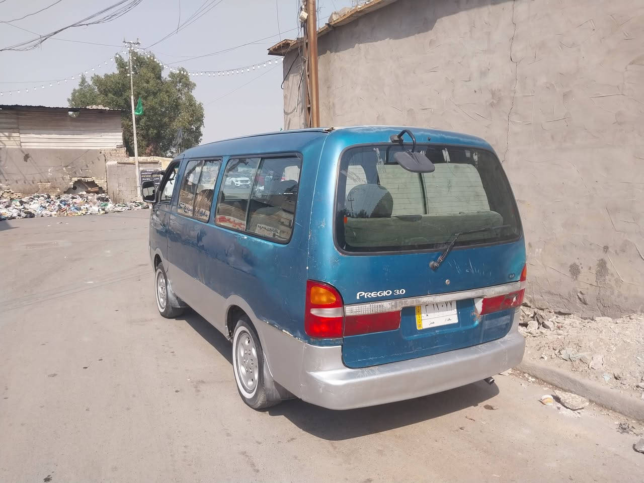 السلام عليكم من رخصه الادمن المحترم كيا بريجو موديل 99 فان رقم حمل باسمنا السنويه لل9 مكان السياره بغداد مدينه الصدر سياره خير من الله مكينه وقير واكسن وحداديه دوشمه جديد سياره ما مشتغله عبريه نهائيا السعر 55 هذا رقم تليفون صاحب السياره شراي يتصل وبخير ويتدلل انا مكلف بالنشر***********سلام عليكم ***********
