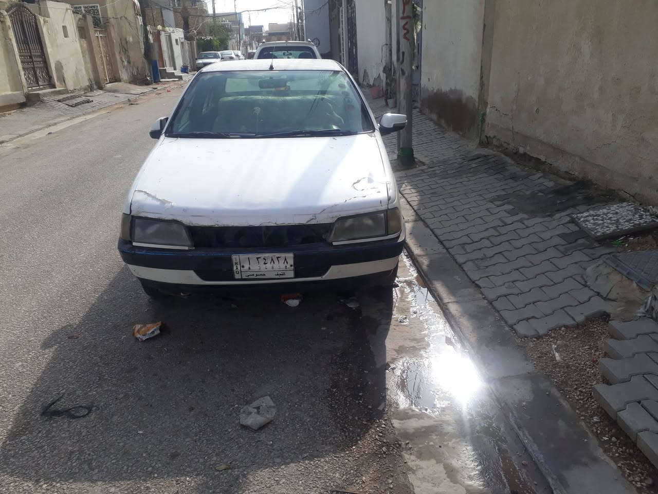 السلام عليكم بيجو 405 للبيع بيه خيط بخار ٢٠١٠ سنوية ساقطة ب٢٥ وبيه مجال مالكه نجف بيه ظربة خفيفة بالخلف 
***********
