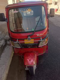 السلام وعليكم للبيع تكتك 19 بيها مكينه مال22 سعر 2700 رقمي07771878117