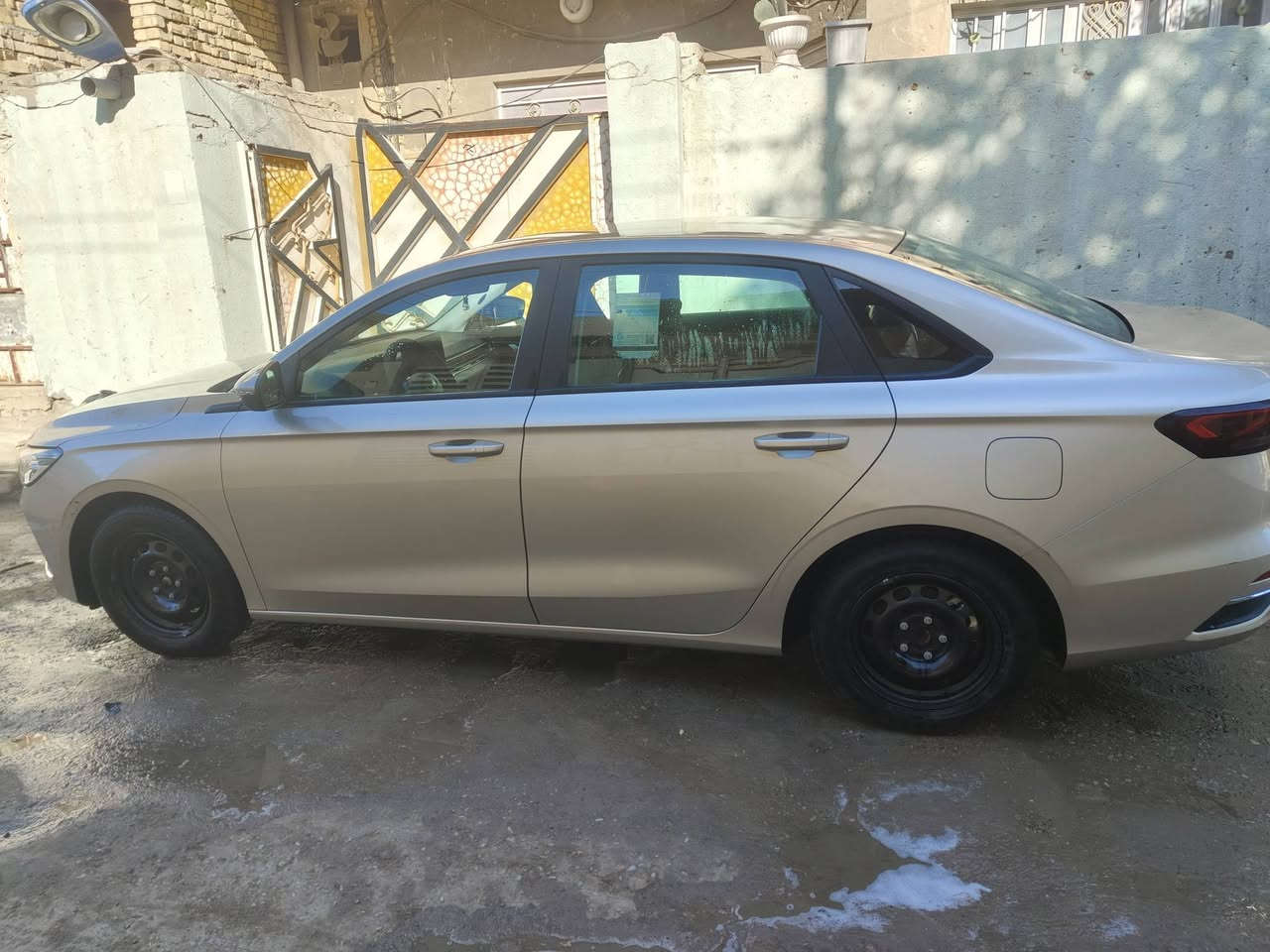 السلام عليكم سيارة جيلي ام گراند موديل 2023 مكفولة من كلشي سيارة جديدة رقم فحص تتسجل باي محافظة السعر (78) اوبيها مجال حق الجية تلفون *********** ......
