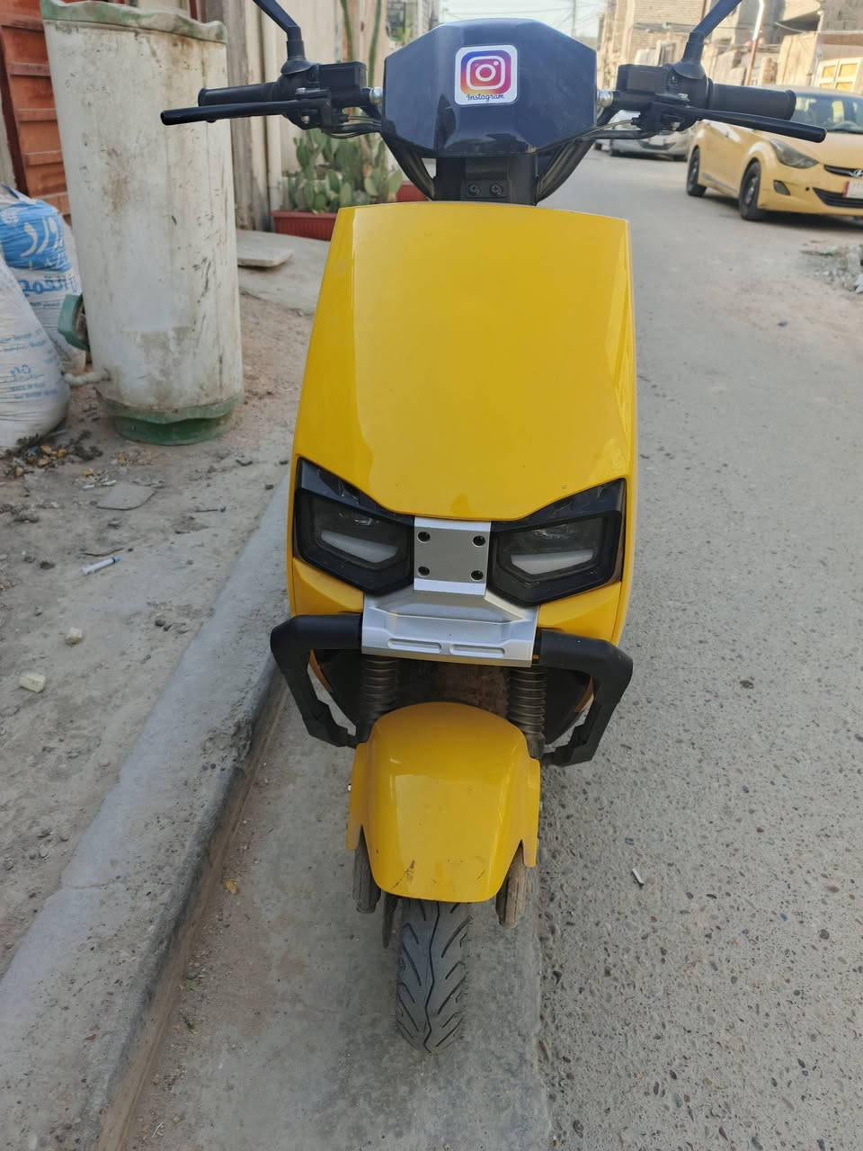السلام عليكم ، دراجة شحن للبيع مواصفات لايت عالي ناصي أشاير يمنى ، يسرى نظام رجوع للخلف صار شهر من أخذتهة  ب 700 وبيها مجال حق  ل جية  متواجد على الفيس 24 ساعة           ورقمي ***********
