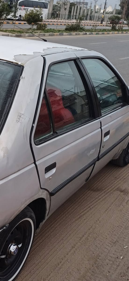 بيجو روا للبيع موديل 2009 رقم انكليزي باسمي السنويه تسقط نهاية شهر الثاني حداديه تعبانه وكير تعبان محرك وسط كشر شوفة العين البنيد جارد السعر 18 قفل *********** اتصال او واتساب مكاني نجف
