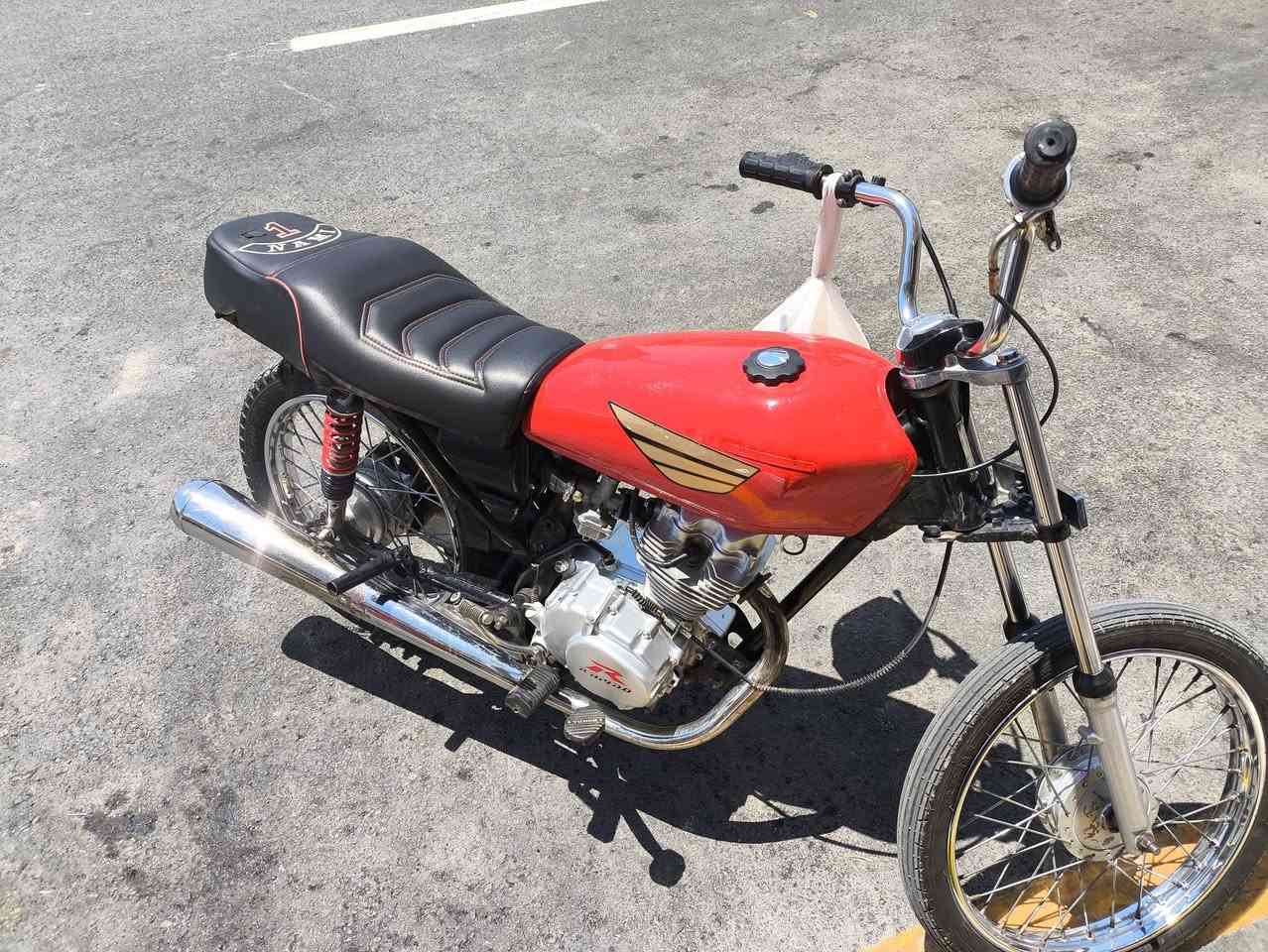 دراجة اربعة كير رابيدو معدل وشلعة اوراق سكنر السعر ٤٥٠ المكان واسط قضاء العزيزية


**إذا كنت صاحب هذا الإعلان وتريد حذفه لأي سبب، رجاءا أرسل رسالة إلى الدعم الفني**