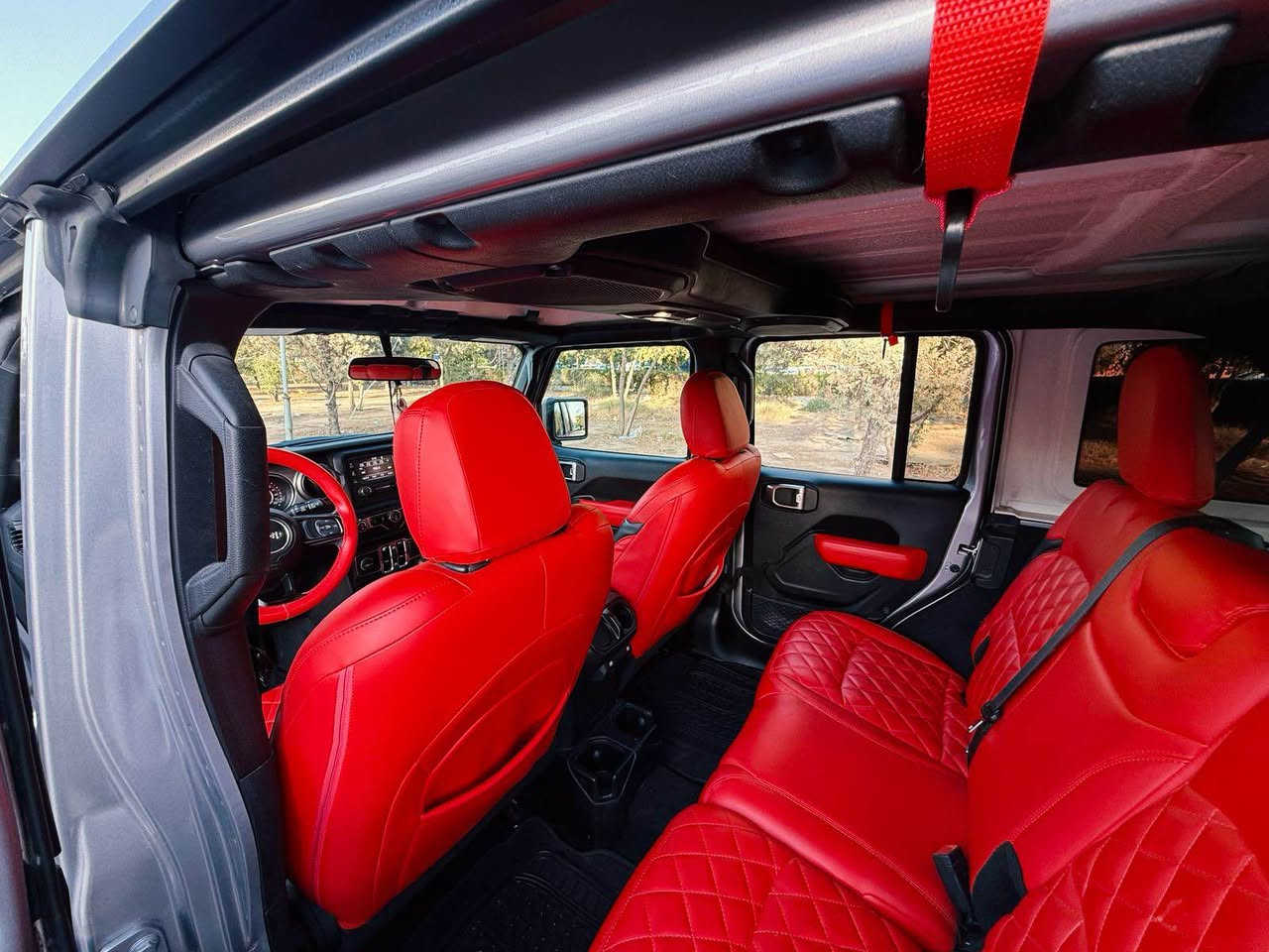 Jeep wrangler 
Model: 2019
Engine 2.0T 4cylinder
78,000 mile
Price: 22,800$
Tell: *********** دهوك, العراق
