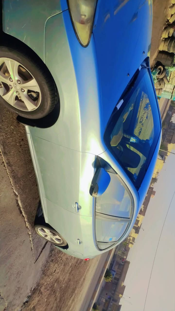 السلام عليكم انترا للبيع موديل 2011 وارد خليجي شام ولا والباب صبغ تريد وكاله تريد تحويل جير ماكينه كفاله حداديه كفاله المكان ديوانيه السعر خاص ***********
