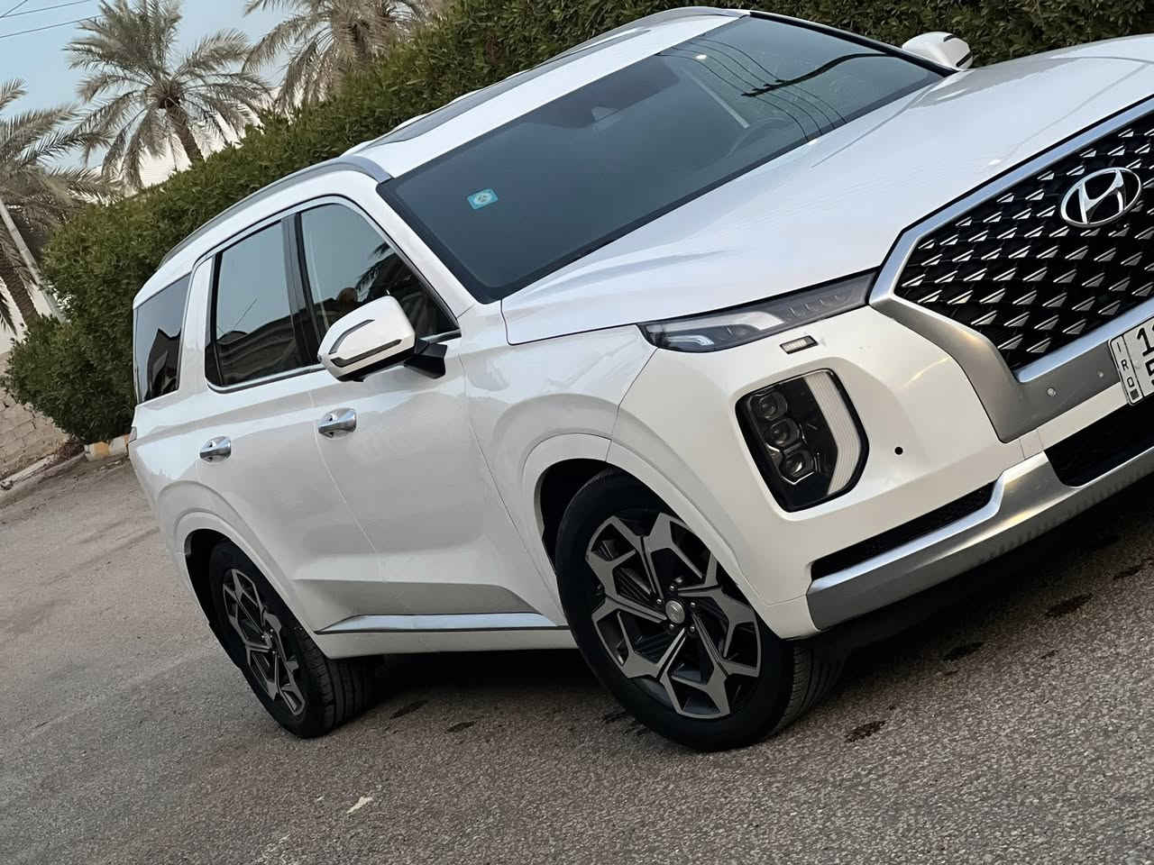 السلام عليكم 
بلسايد مديل 2022تلكرافي
فول مواصفات حادث بنيد مبدل نفس لون بدون صبغ 
ماشيه 67ميل جديده السياره ترهم مراوس 
***********
