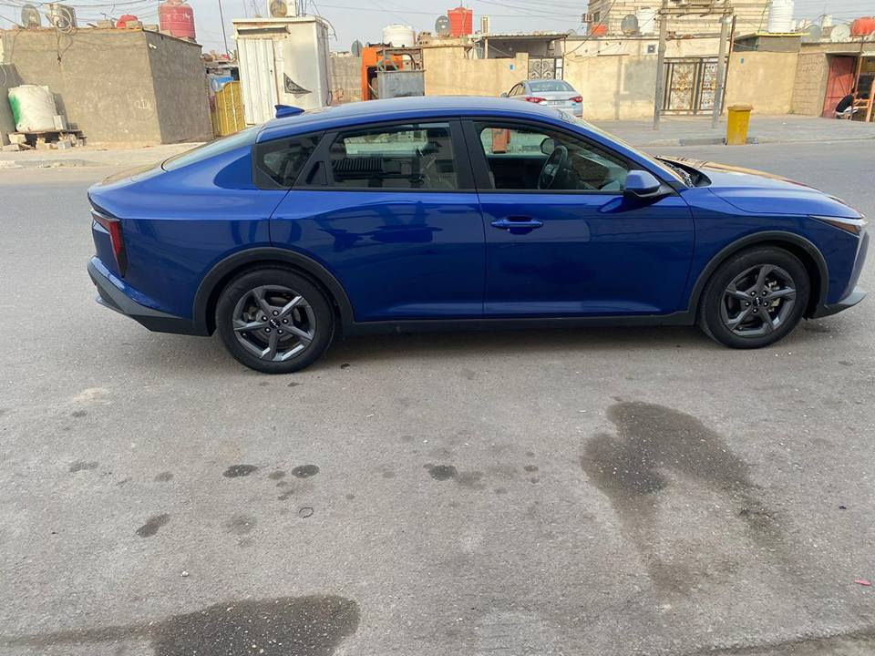 كيا K4 2025  رقم اربيل بأسم شركة وكالة او تحويل مضمون  صور الحادث مرفقة ماشية 7 الف
حاثه جاملق ... بنيد نص....وباب نص
المواصفات : بصمة / هندبريك دكمة / شاحن وايرليس / لايت LED  / مكينة 2000 دوش / شاشة كبيرة متصلة ديجتال / اوتو هولد / LED امامي وخلفي / قيادة ذاتية / كامرة دوارة / رادار تعديل مسار / اوتو بريك / رادار جانبي / مود درايف / تحكم ستيرن / كروس سرعة /مانع انزلاق / بلوتوث / اواكس / USB 

ملاحظة:السيارة مصلحة ومرجعين نفس غراضها
السيارة سعرها ١٦٥

‏‎للتواصل والاستفسار : ***********
العنوان البصرة قضاء المدينة📍📍 المدينة, البصرة
