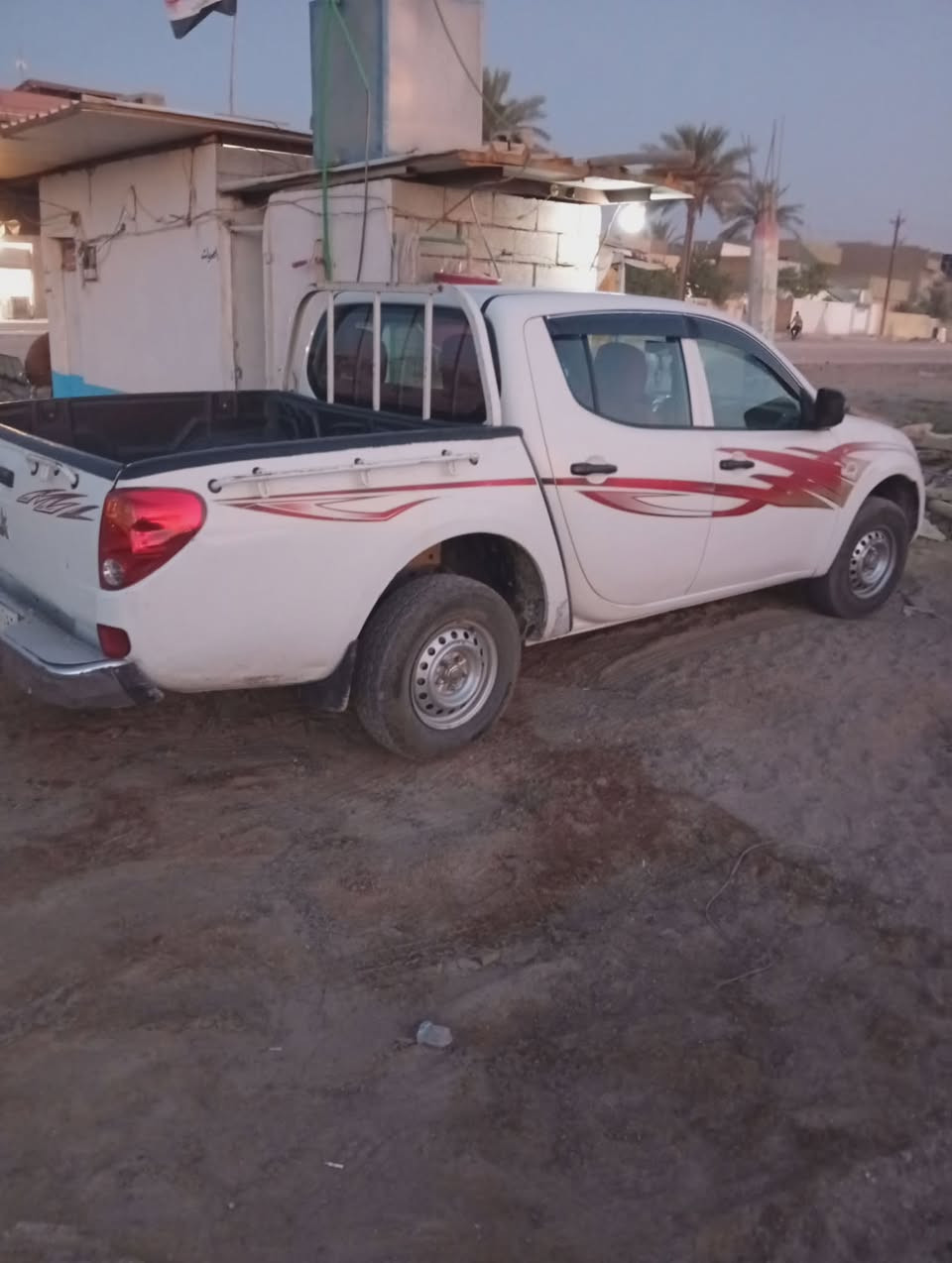 على بركة الله يوجد لدينا سيارة مستيبوشي بيكم عنوان ديالى قضاء الخالص السيارة مشروع وطني تتحول في أي مكان موديل 2010 باقي التفاصيل بنا في الاتصال ***********

