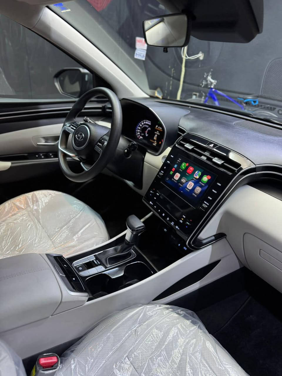 توكسان 2024
زيرو ماشية 10 الاف فقط 
فول مواصفات عدا الفتحة 
بصمة / جلد / تدفئة مقاعد / قطعتين تبريد / جنطة كهرباء / شاشة حجم كبير / شاشة تبريد / مودات قيادة / سايد بريك بصمة / كشن كهرباء / رادار جانبي / رادار امامي / الخ
السعر 182$
المكان كربلاء / مدينة المعارض الحديثة / معرض رقم 42 / موسكو لامزادات وستيراد السيارات 
السيارة جدا نظيفة بدون اي نقص جاهزة من كلشي 
وحادثة جدا خفيف بدون دواخل صبغ طرف الجاملغ والبنيد 
للاستفسار 
***********
