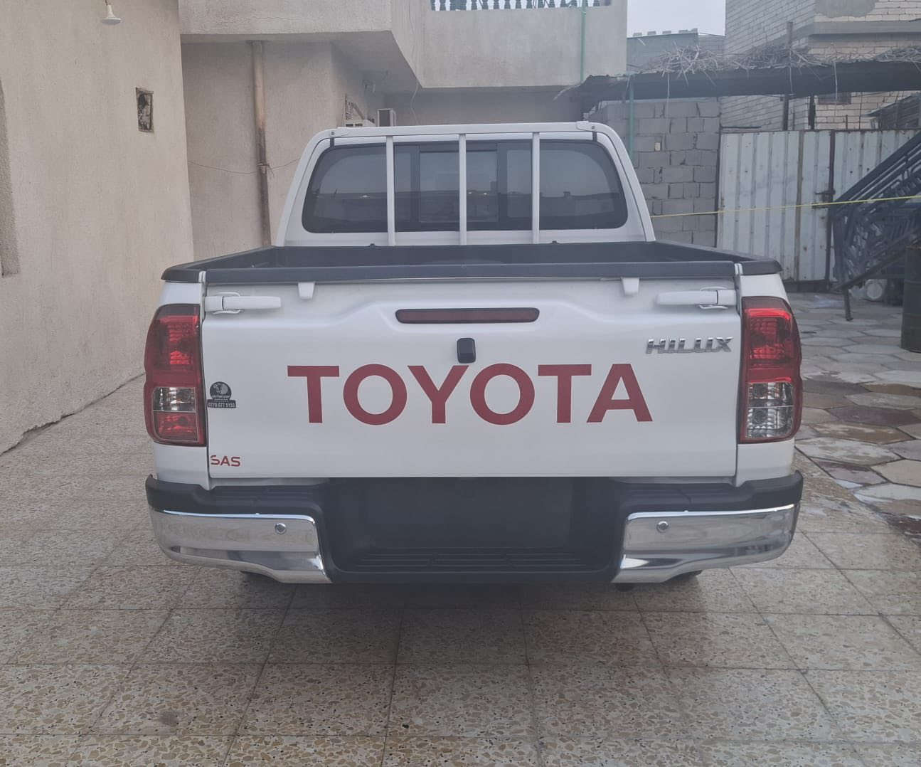 للبيع هايلوكس موديل 2024 رقم بصره ماشيه51 الف مكاني البصره كير عادي السعر 240 رقم الهاتف  كفاله عامه***********
