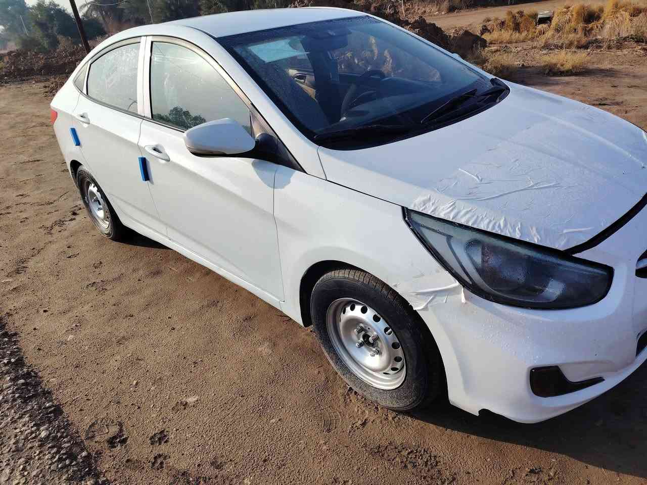 السلام عليكم اكسنت موديل 17
سياره ثلث قطع صبغ جاملغين وباب السايق مكينه 1400
كير مكينه حداديه غرفه جاهزه كلش نضيفه. السعر 85
وبيهء مجال بسيط. مكان السياره الديوانيه للااستفسار اكثر اتصال ع الاارقام.  التاليه ***********.   /////***********
