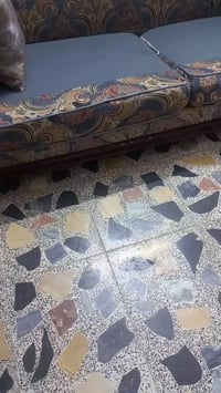 تخم • كنب • ٣٠٠