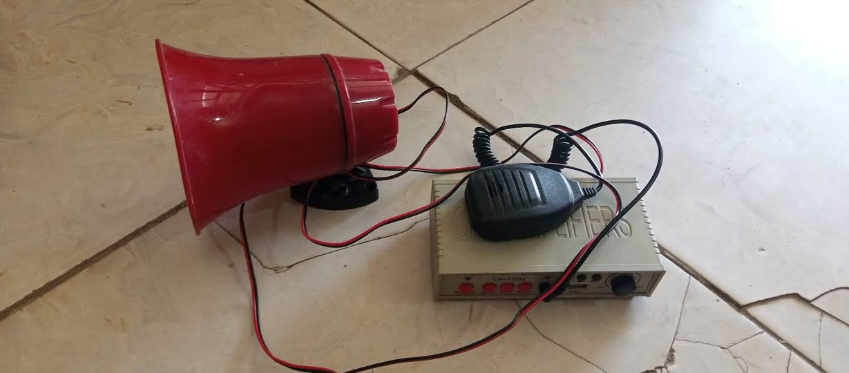 جهاز + سماعه 
مستخدمات يومين جدد 
للبيع 
سعر 15 بيهن مجال


**إذا كنت صاحب هذا الإعلان وتريد حذفه لأي سبب، رجاءا أرسل رسالة إلى الدعم الفني**