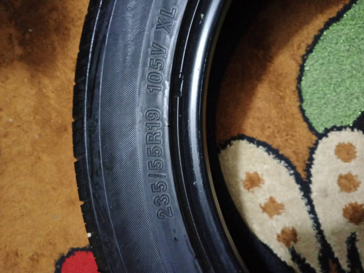 السلام عليكم زوج تاير للبيع شرط ابيع على الشد نضاف 100%100وشرط الفحص القياس 235 على 55 على 19مال سورنتو سعر 100 وعلى الشد ابيعلك اي استفسار *********** العنوان الامين النواب قرب جامع الاسراء والمعراج
