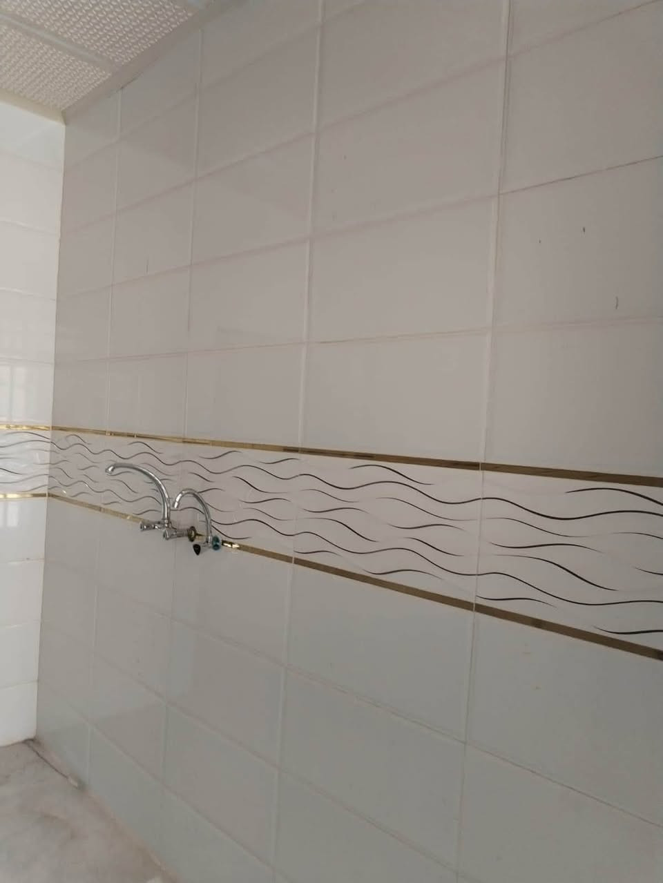 عقار 50 متر شارع 15 📍الهنديه القوس طابقين جديد مامسكون البيت ستفسار ***********
