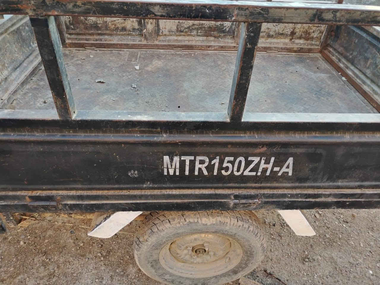 ستوته للبيع رقم ابيض موديل 13 
السعر 550 نهايته 
***********
