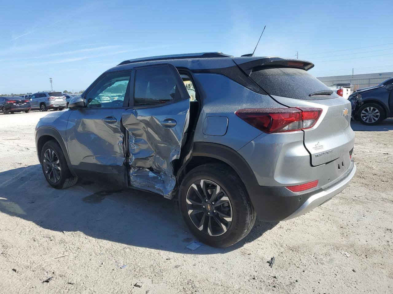 تريل بلازيرر LT 
موديل 2023
تبديل بابين نفس اللون 
118$ وبيها مجال
رقم نجف معوقين وكالة عامة 
***********
