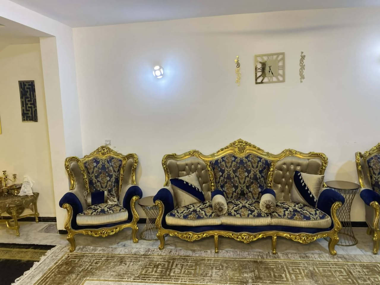 *********** للاتصال
تخم مصري ديماطي10 مقاعد 
مكلف بالنشر اي استفسار اتصل ع رقم وسعره مناسب جداً مكانه ب كربلاء
