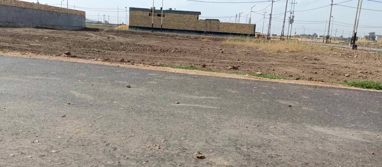 قطعة ارض زراعي200متر #ركن   مجمع العارضيات السكني /قرب سيطرة الرميثة 
خدمات كاملة 
انارة
تبليط 
ماي 
كهرباء
التواصل فقط على الرقم ***********
مكلف بالنشر
