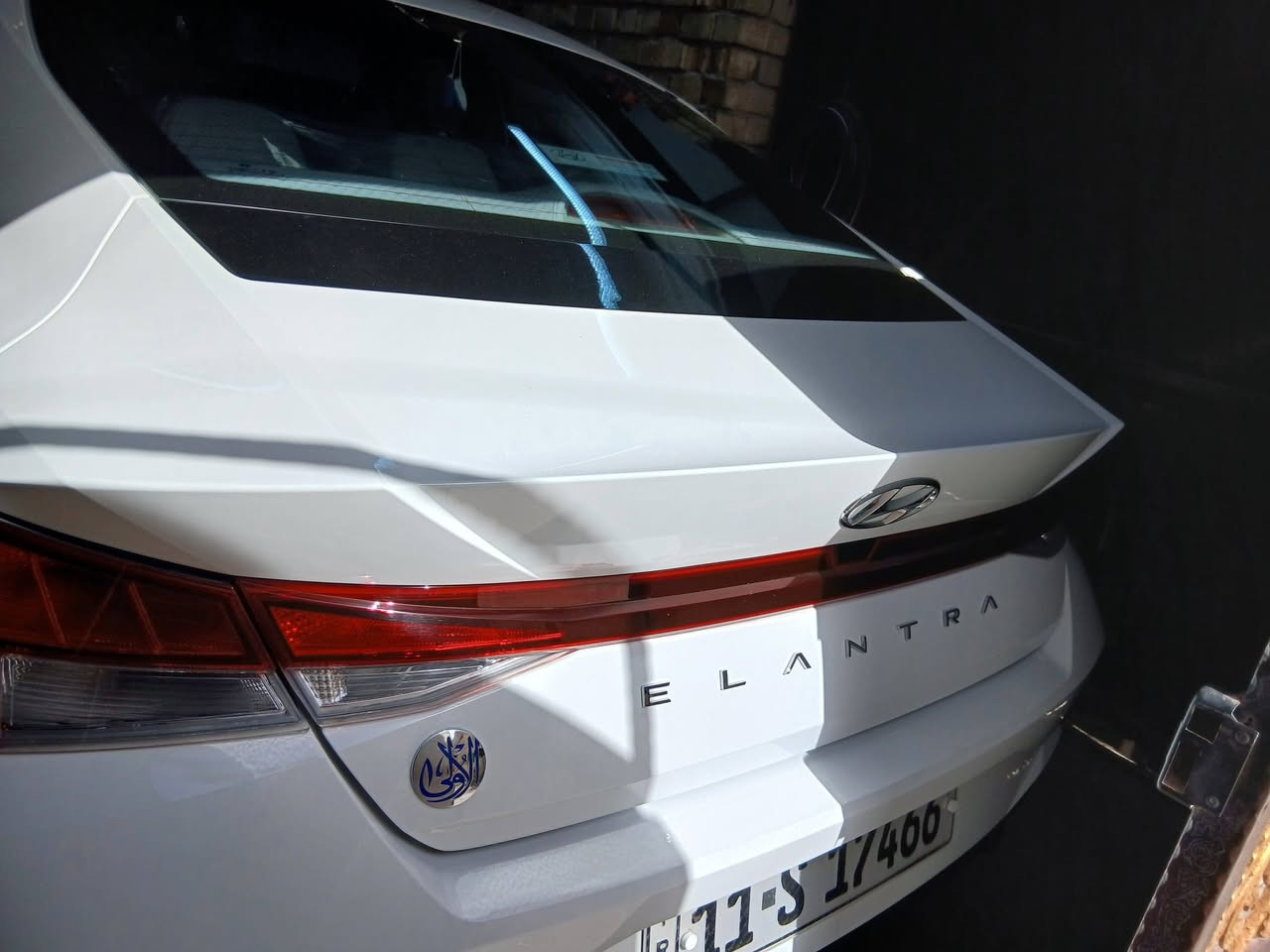 السلام عليكم النترا 23 محرك 1600 دوش ماشيه 31 الف كفاله عامه مدوشمه عام تخم تاير جديد رقم بغداد الجديد
بسمي مكانها بغداد 
السعر 170 وبيها مجال قليل
***********
