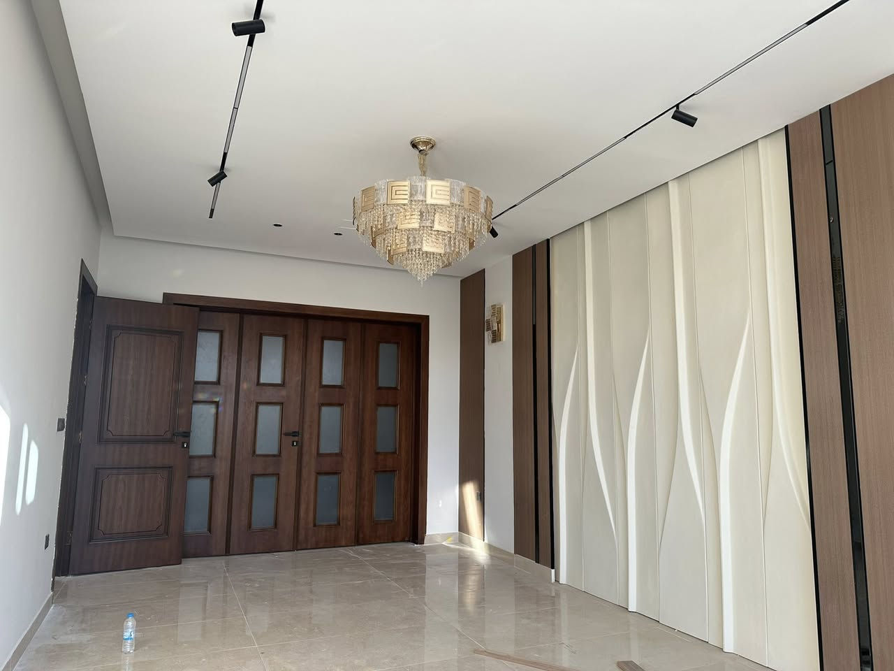 السلام عليكم من رخصة الادمن صبغ المتر الفين ونص صبغ أردني للأستفسار ***********
