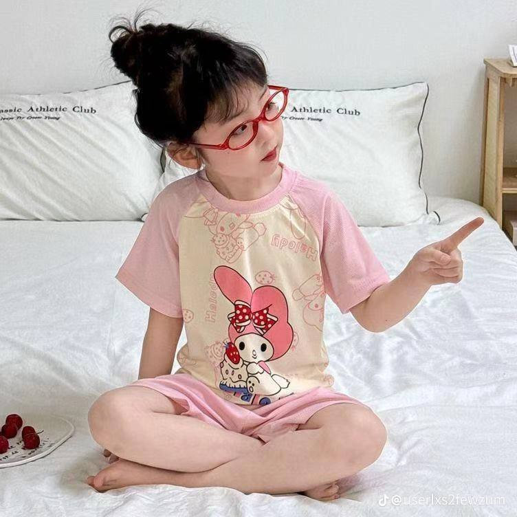 ترك ليكره اوربي اصلي 
قياسات 2-8 سنه
سعر الدرزن :24الف
اقل طلب للحجز :5 درزن
للحجز ***********
