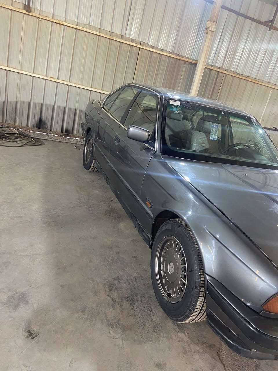 السلام عليكم للبيع رقم أنكليزي تحويل باسمي  نقداً او مقدمه والباقي اقساط. للاستفسار ***********
