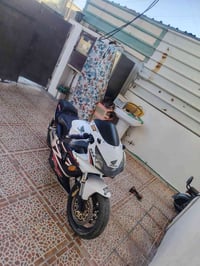 للبيع او مراوس هوندايcbr نقصه محرك فقط كهربائيات عقل ضفيره كله بلاد شر...