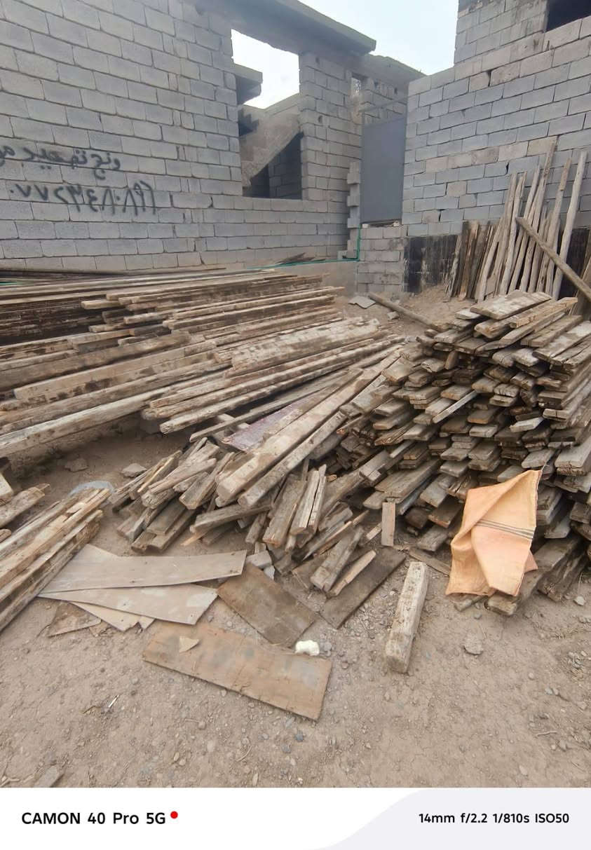 قالب خشب للبيع ٨مكعب مع ٢٠٧جك لوح ٢٥تارس مكانه ديالى استفسار ***********
