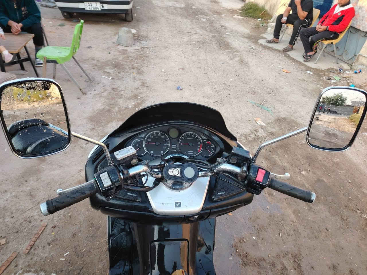 فورزا للبيع صفر ٨ 
الدراجه شويه ينراد الها ترتيبات فقط ب الكفرات الدراجه خير من الله 
٧٠٠ و بيها مجال حك الجيه الموقع بغداد 
***********
