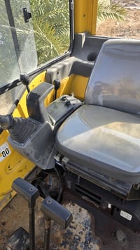 للبيع كوماتسوو مديل 2000. 07814598757