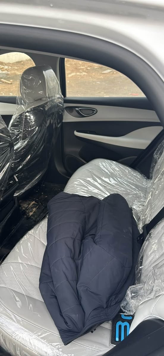 بی وایدی سێل 05 
فول مواسەفات 
سلایت ١٢ کامێرە کوشن جلد ئوتو پارک 
شاشە گەورە بەسمە رادار
٨ هەزار کیلۆمەتر رۆیشتیە 
لەهەولێرم
*********** أربيل, العراق
