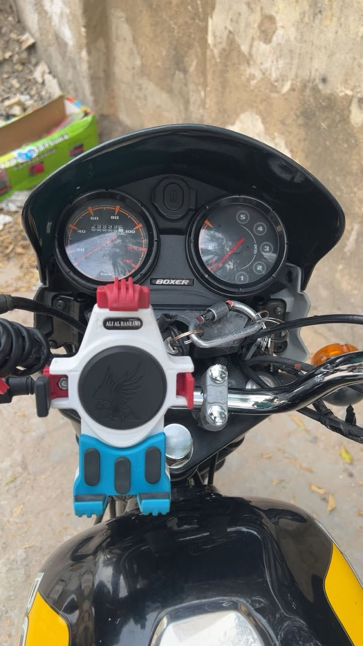 السلام عليكم دراجه كلاسك مديل 2023شهر 12محسوبه ع 2024دراجه نضيفه وبسمي تحويل ثاني يوم بيهه الاستيك ولف نضيفه الدراجه اي نقص مابيهه وما مشتغله دلفري ابد سعر مليونين 150وبيهه مجال حك الجيه ‭

‭٠٧٨٣ ٨٧٥ ٥٣٦٣‬
