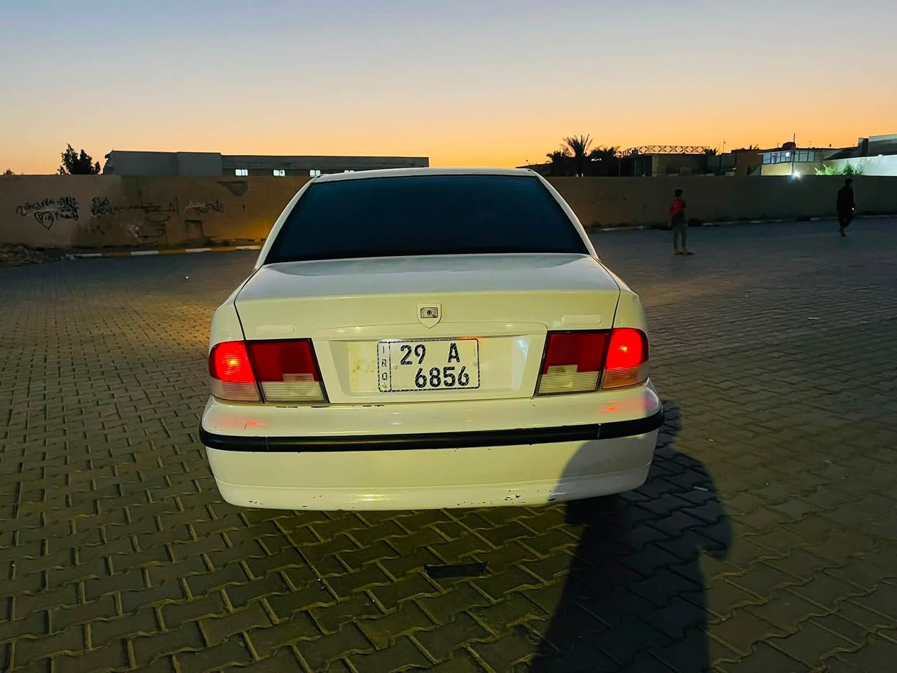 سلام عليكم سمند موديل ١١ مكينه هستوها مجفته بعدها بدهن السحك كور جديد اويل بم جديد منظومة مي جديده واتر بم وولف حماوه وجوزات كير مبدل كلج كامل وفلاوين وجبن كله جديد تخم تاير جديد حداديه نص عمر السياره بيها جراد السونار مرفق بالصور السعر ٤٩ وبيها مجال بسيط 
***********

