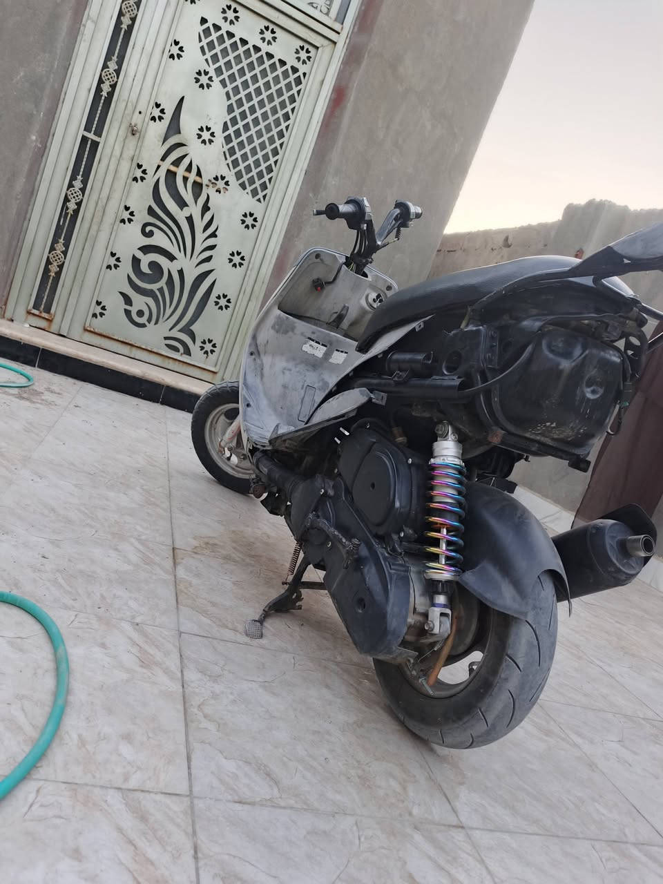 ماكس منغولي للبيع
بوشه 55 شلعه و معدل 
مكاني ناصريه مركز قرب محطت لقطار 
السعر 450 و بيهه مجال 
تواصل ***********
