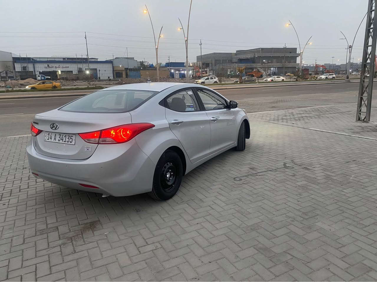 هونداي افانتي موديل 2012 سياره جاهزه من كلشي مكينه كير حدادة كهربائيات تخم تاير كله جديد سياره وارد كوري كفاله ضربه تبديل وصبغ بيها بس دوس معمرات سياره حلوة وعله ايدنا بسمي سنويه لل31 هزه جديده قبل سبوعين محولهة رايده 105 وبيها مجال شراي يتصل رقمي *********** ما متواجد عل نت مكاني الامن الداخلي البصرة, العراق
