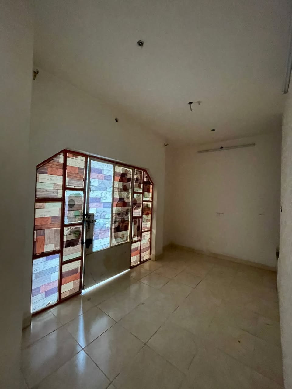 #شقة للإيجار طابقين تصلح مكتب محاماه او شركة موقع جدا مميز  

#العنوان كركوك  - حي عدن -  مقابل جامع تحسين صوراني 
  

 للاستفسار الاتصال *********** رشوان المفرجي 
 ‭ ٠٧٧٣ ٤٥٩ ٢٧٦٩‬ ‬

 يتوفر واتساب - تلكرام  

او مراجعة مكتب [ البيرق للعقارات ]حي عدن سايدين مدينة العاب كركوك  قرب جامع تحسين صوراني مقابل ثانوية امداد للبنات
