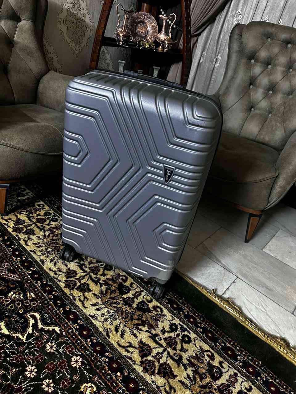 اغراض بيت نظيفه للبيع شاشه ال جي كوري الاصلي قديمه باب اول حجم ٣٢ السعر ١٢٥ وبيها مجال شاشه شونك نظيفه جدا السعر ١٥٠ وبيها مجال جنطه سفر جديد ممستعمله حجم كبير السعر ٥٠ وبيها مجال ميكرويف شغال تاخذه ع فحص وع الضمان السعر ٥٠ وبي مجال


**إذا كنت صاحب هذا الإعلان وتريد حذفه لأي سبب، رجاءا أرسل رسالة إلى الدعم الفني**