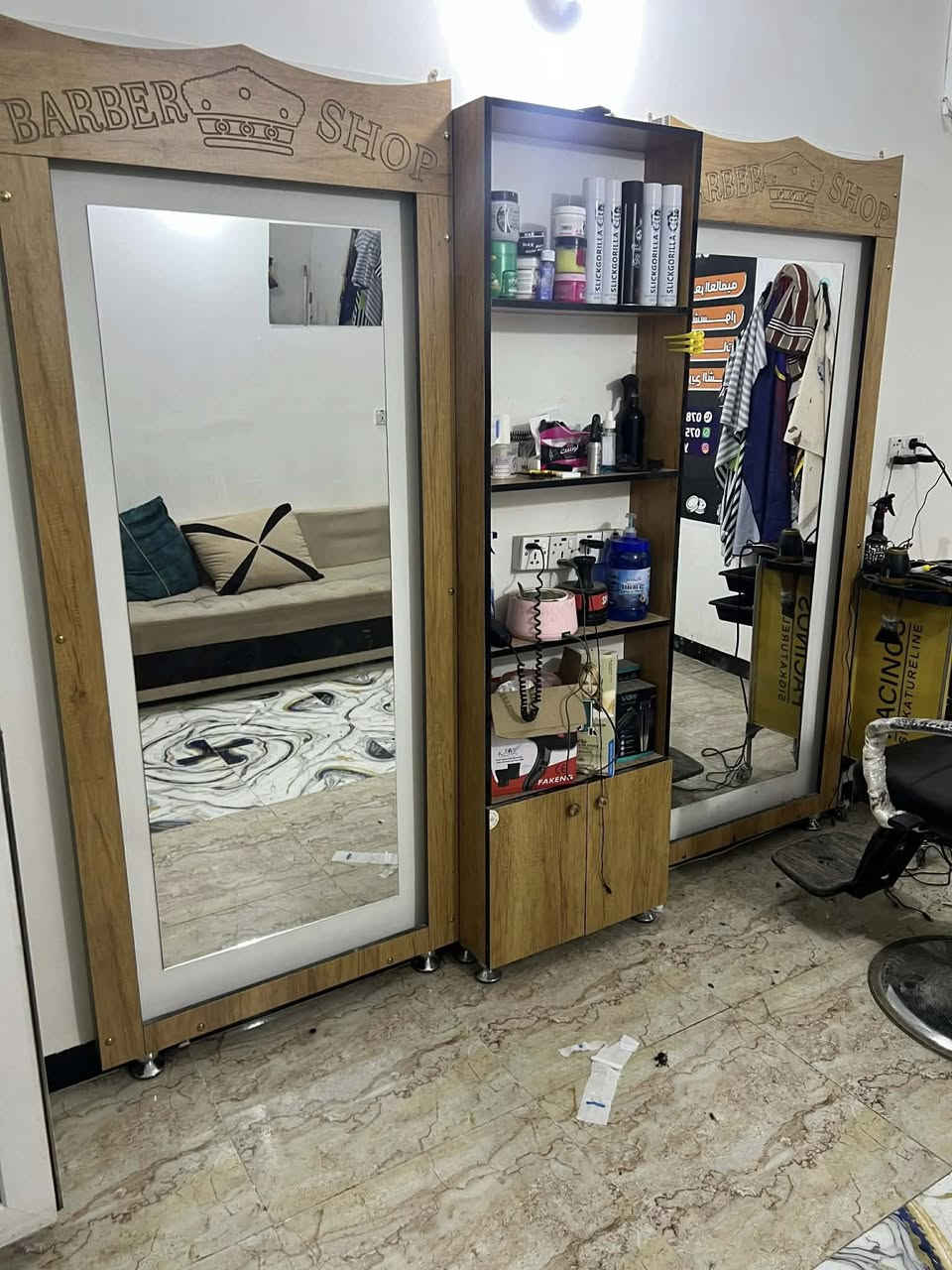 قراض حلاقة لل بيع كاملة مستعملات شهر واحد بس كلهن  ب300
***********
